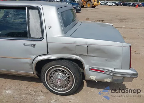 1986 Cadillac Deville Fleetwood z USA, uszkodzony, nr VIN 1G6CD6988G4311095